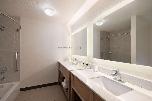 The Wayfarer San Luis Obispo, Tapestry Collection by Hilton image 12